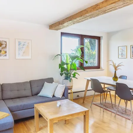 Naturblick - Modernes 3-zimmer Mit Privatparkplatz * נוישטאדט ביי קובורג