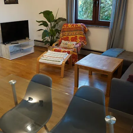 2 Mit Traumhaftem Blick In Neustadt bei Coburg