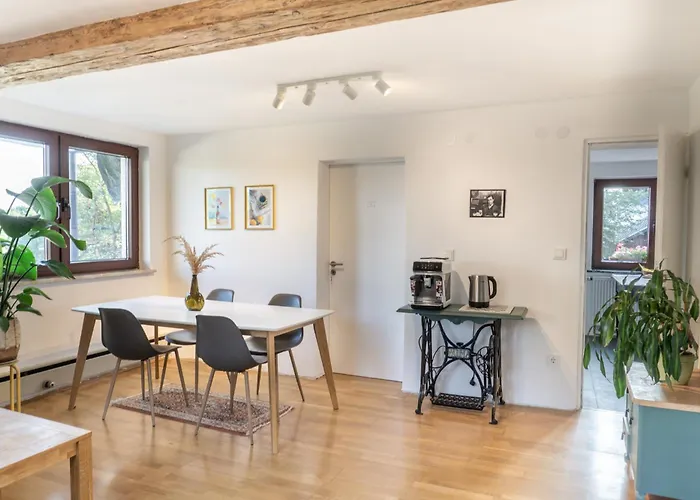Naturblick - Modernes 3-zimmer Mit Privatparkplatz Apartamento
